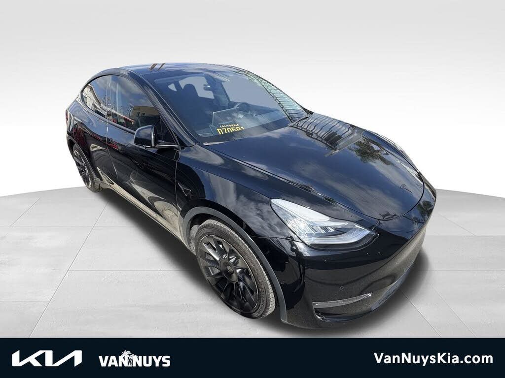 2022 TESLA Model Y