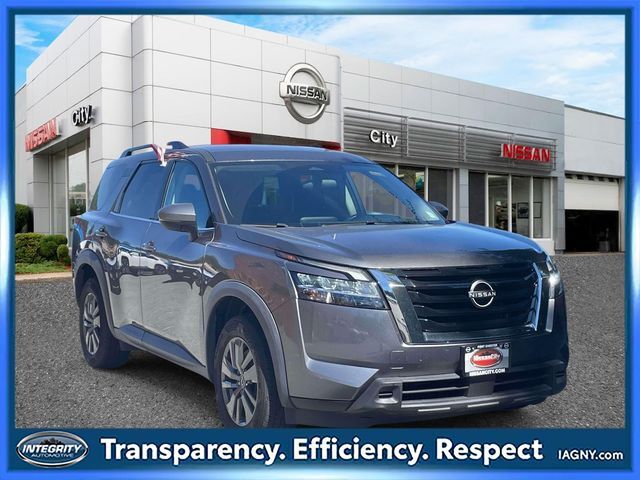 2022 NISSAN Pathfinder