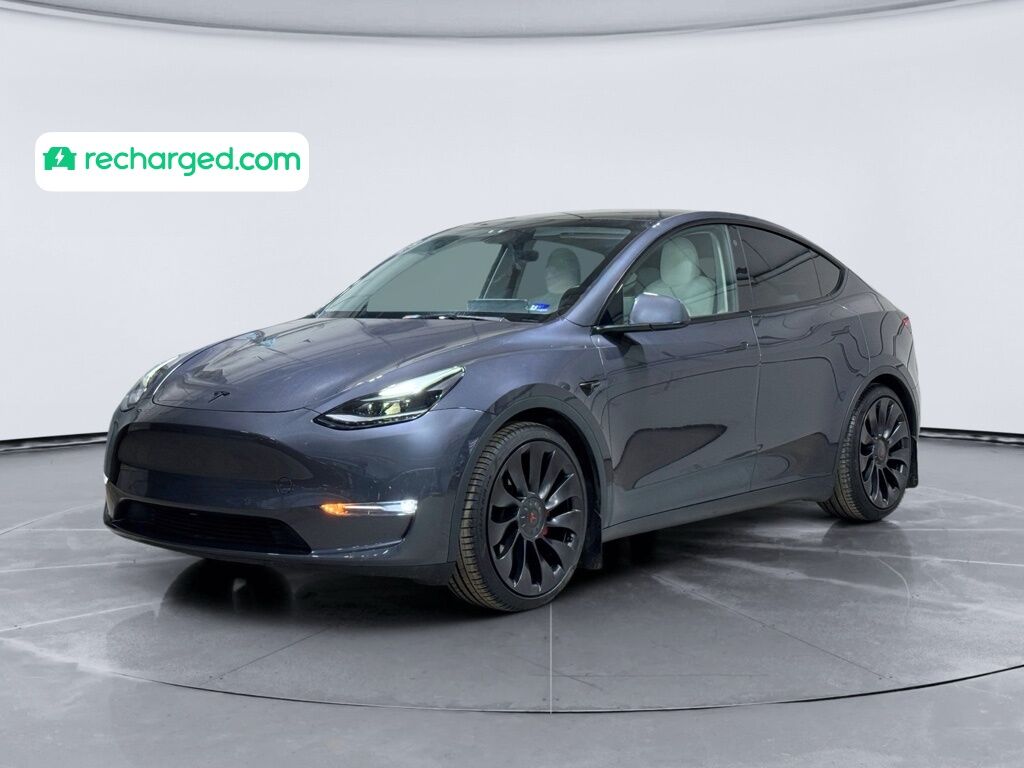 2022 TESLA Model Y