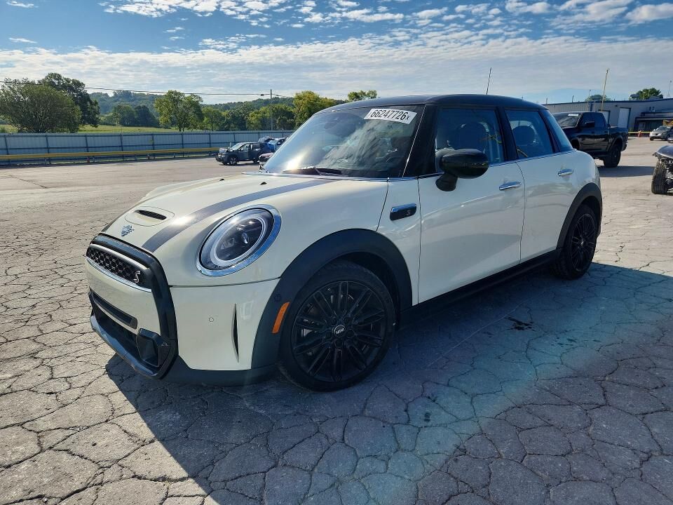 2023 MINI Hardtop