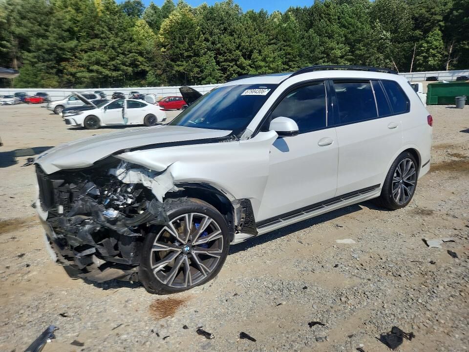 2021 BMW X7