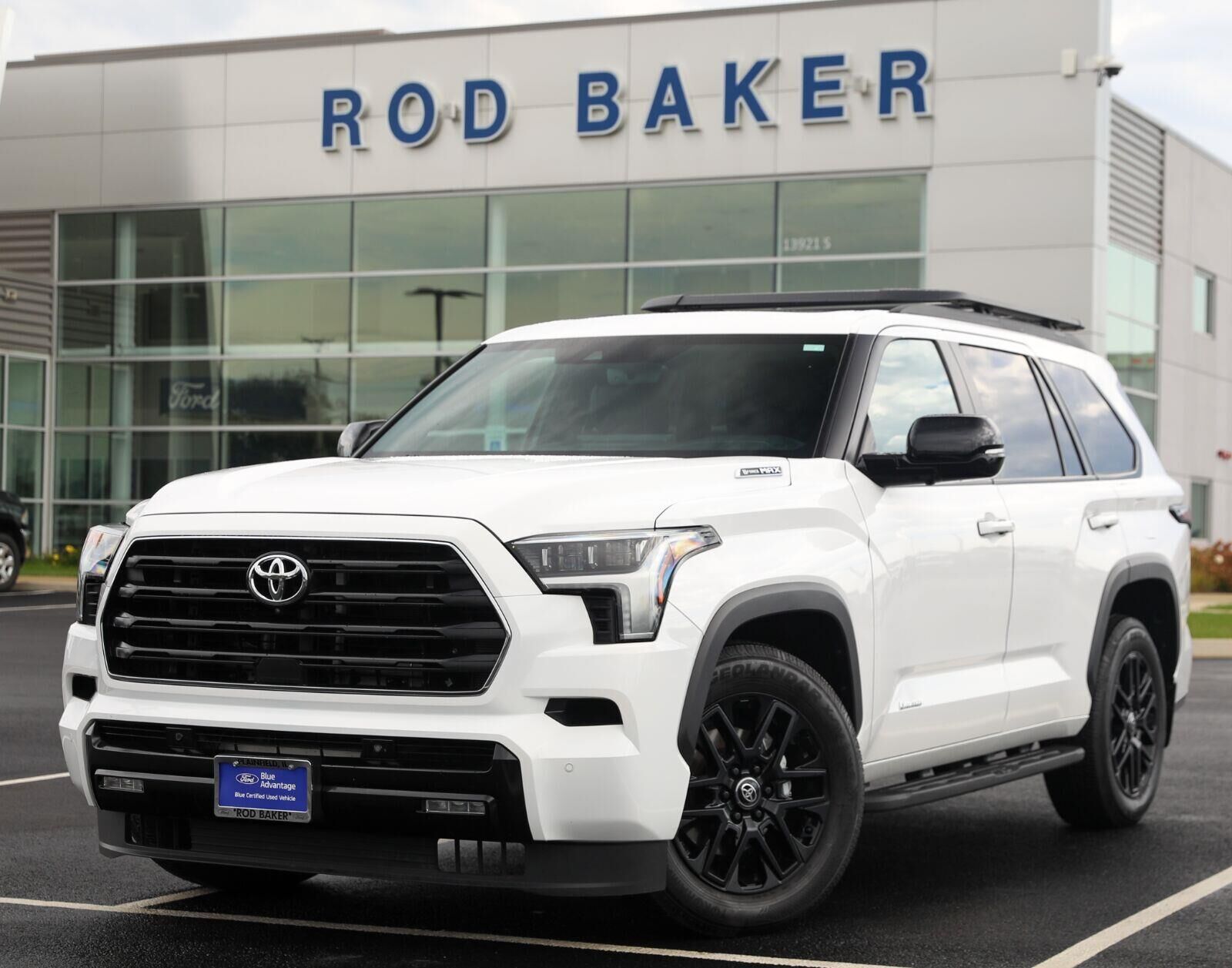 2025 TOYOTA Sequoia