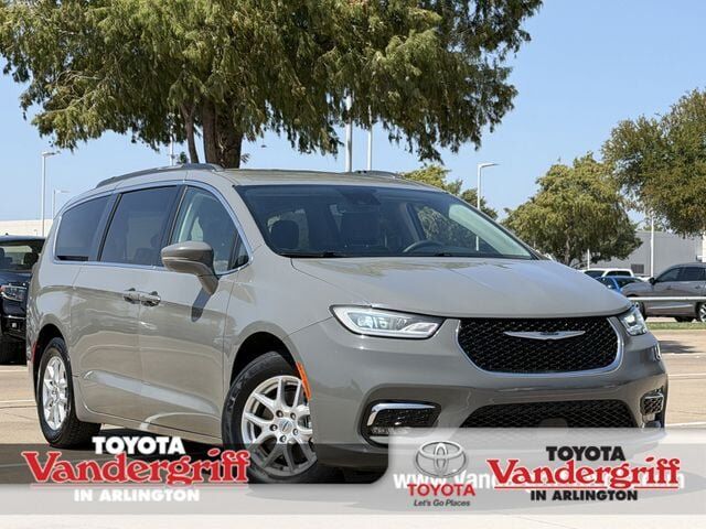 2022 CHRYSLER Pacifica
