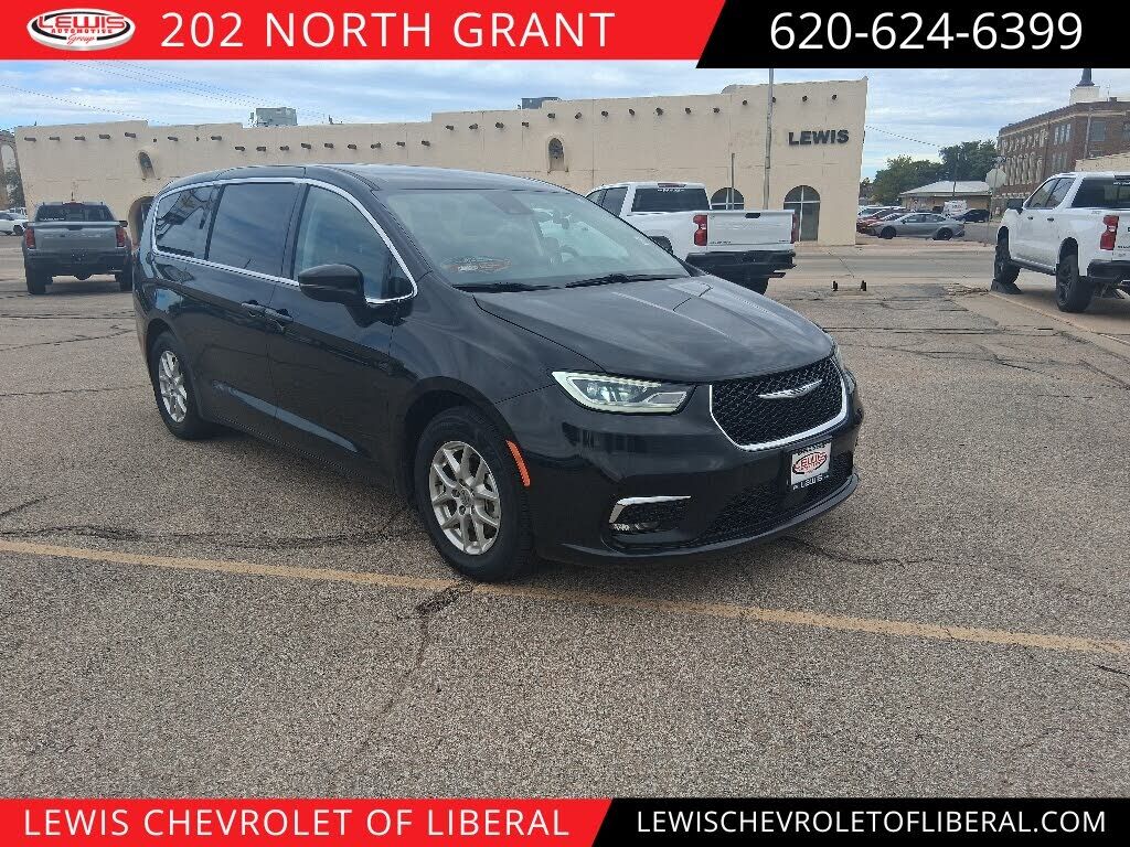 2023 CHRYSLER Pacifica