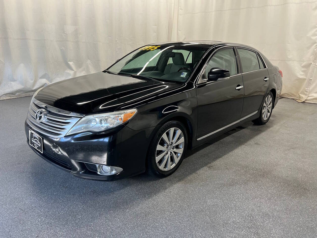 2011 TOYOTA Avalon