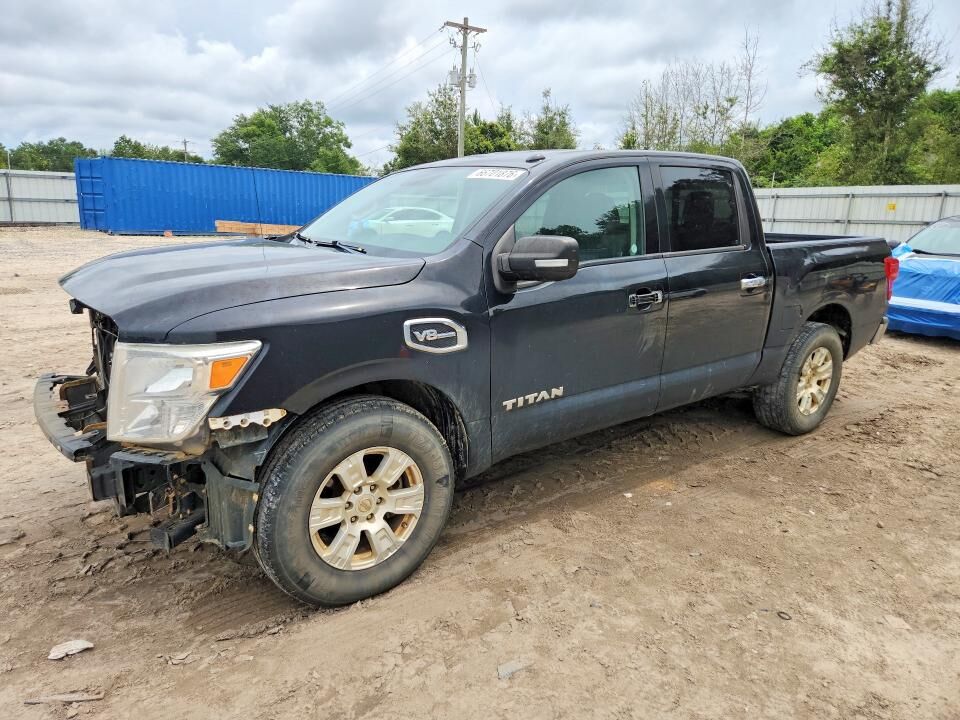 2017 NISSAN Titan