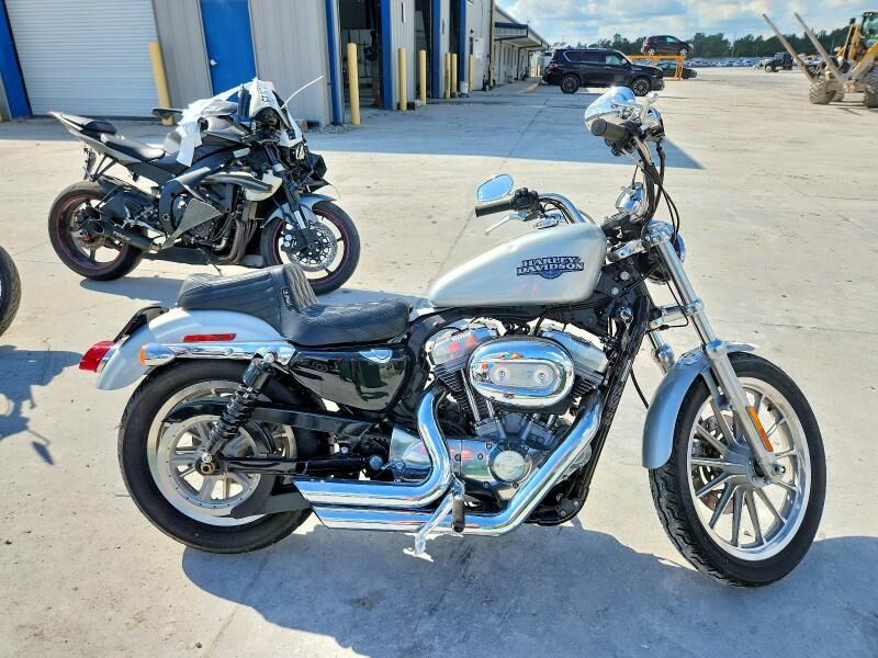 2010 HARLEY DAVIDSON Sportster 883 Low