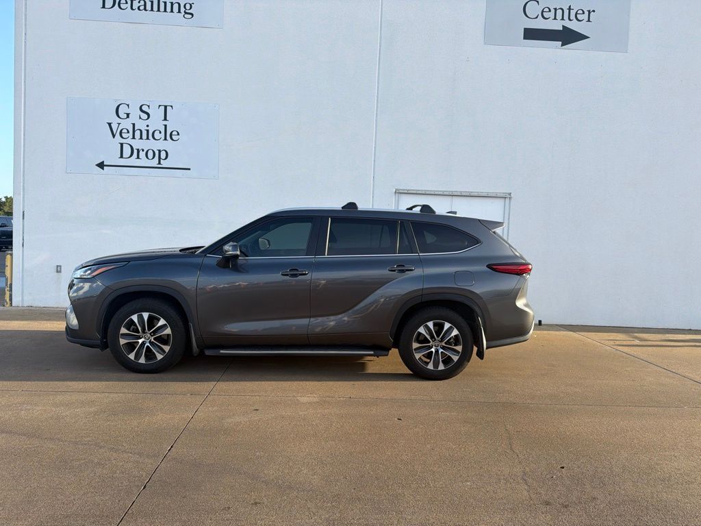 2023 TOYOTA Highlander