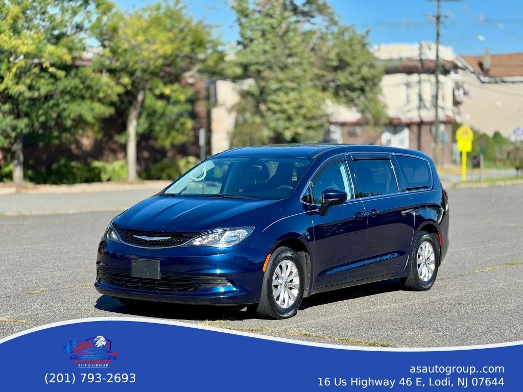 2017 CHRYSLER Pacifica