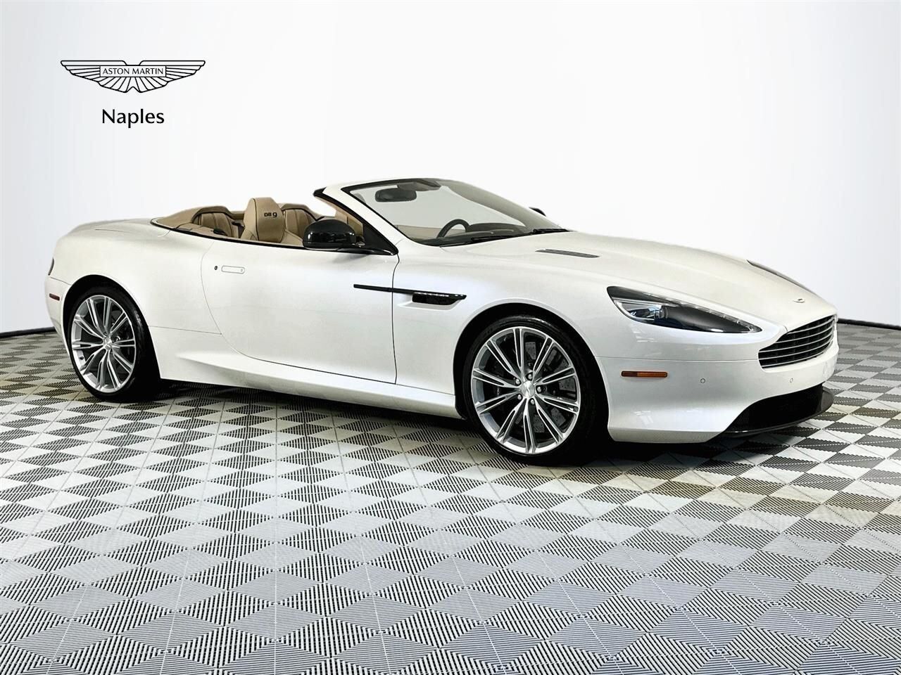 2015 ASTON MARTIN DB9
