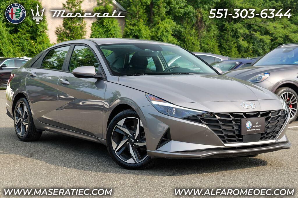 2023 HYUNDAI Elantra