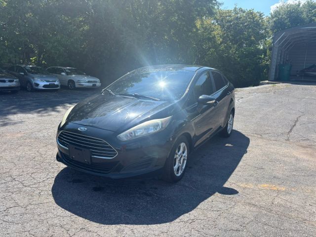 2016 FORD Fiesta