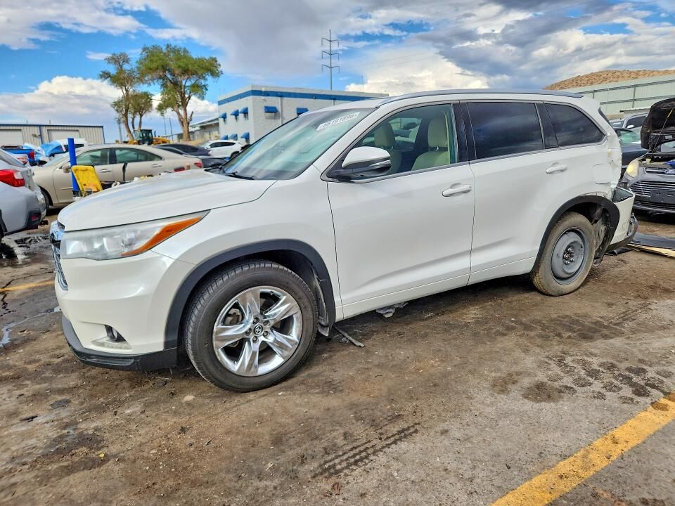 2016 TOYOTA Highlander