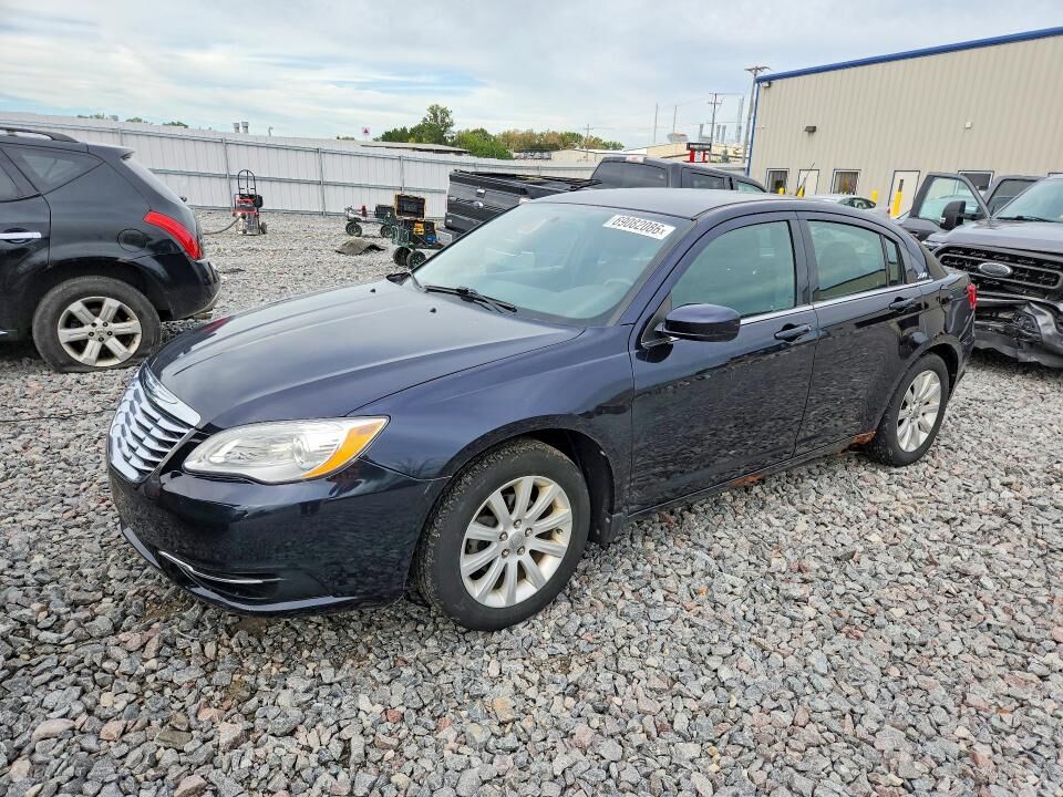 2011 CHRYSLER 200