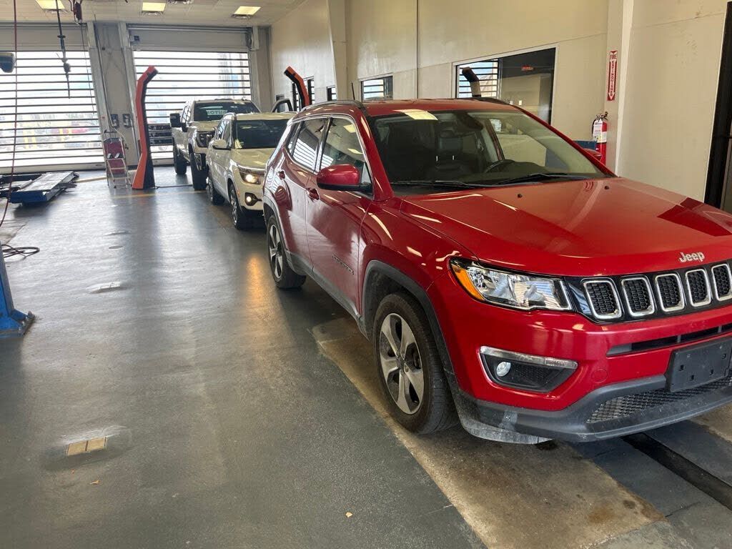 2017 JEEP Compass