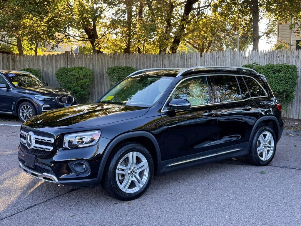 2023 Mercedes-Benz GLB-Class