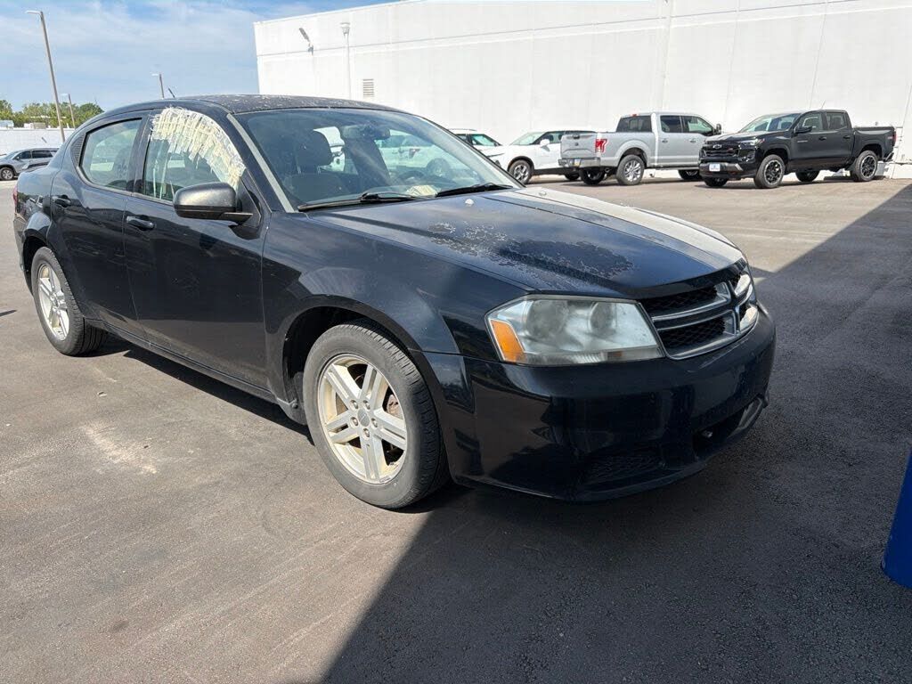 2012 DODGE Avenger