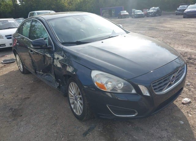 2013 VOLVO S60