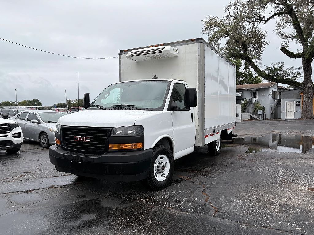2023 GMC Savana