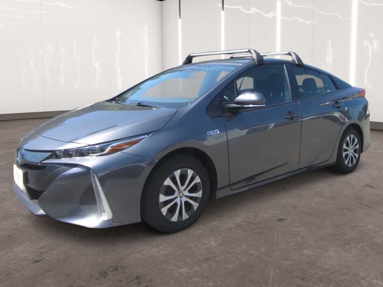 2022 TOYOTA Prius