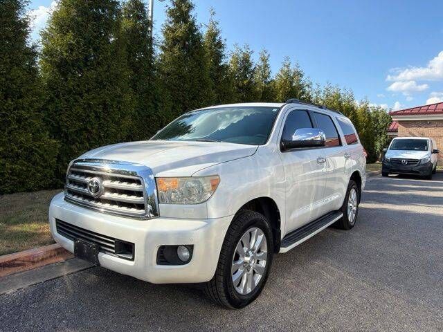 2013 TOYOTA Sequoia