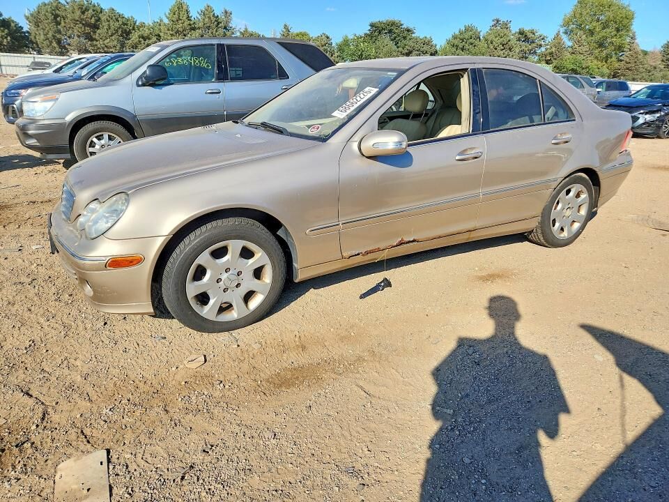 2005 MERCEDES-BENZ C-Class