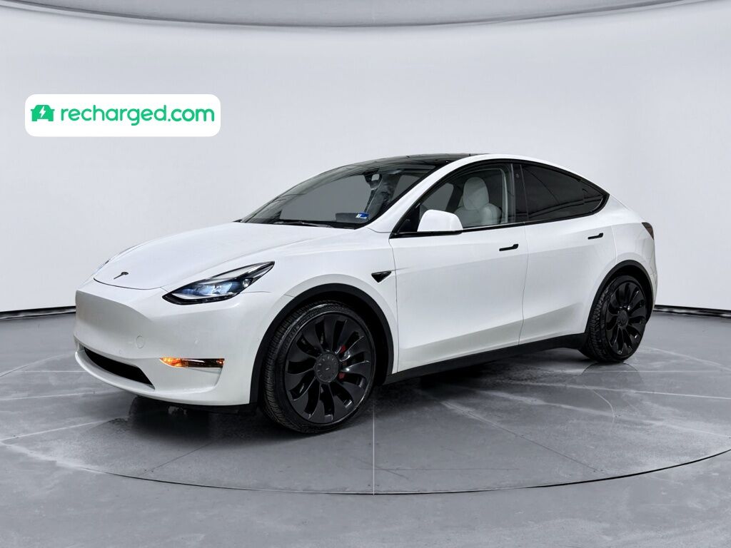 2022 TESLA Model Y