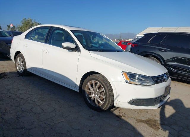 2013 VOLKSWAGEN Jetta