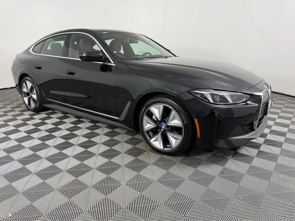 2025 BMW i4