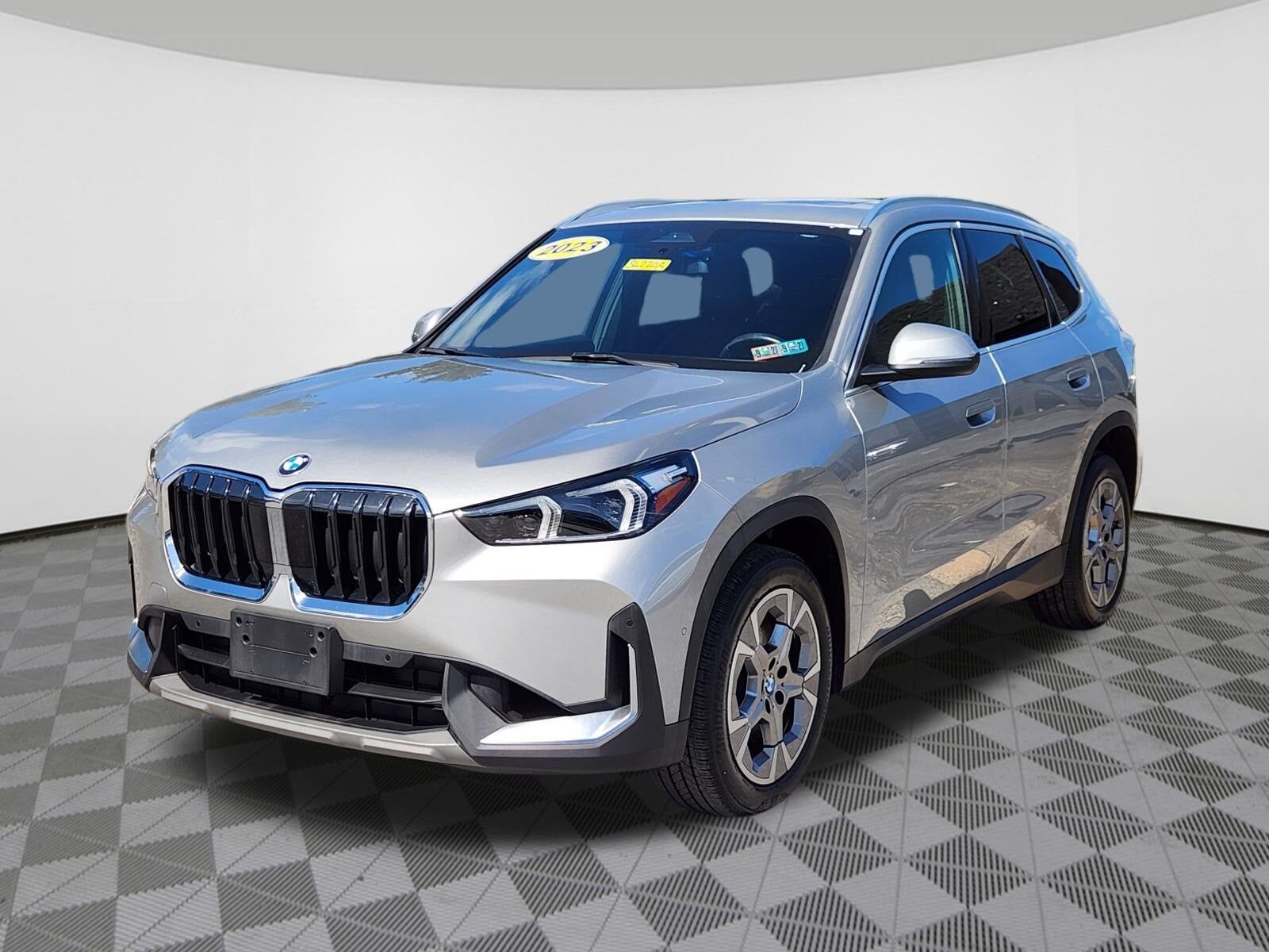 2023 BMW X1