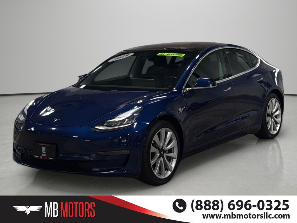 2019 TESLA Model 3