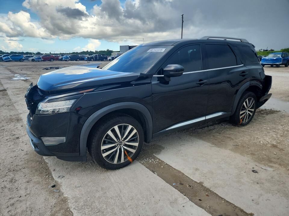2022 NISSAN Pathfinder