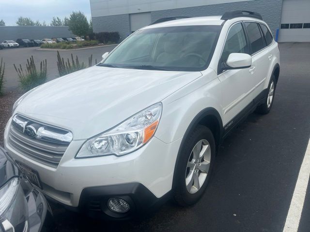 2014 SUBARU Outback