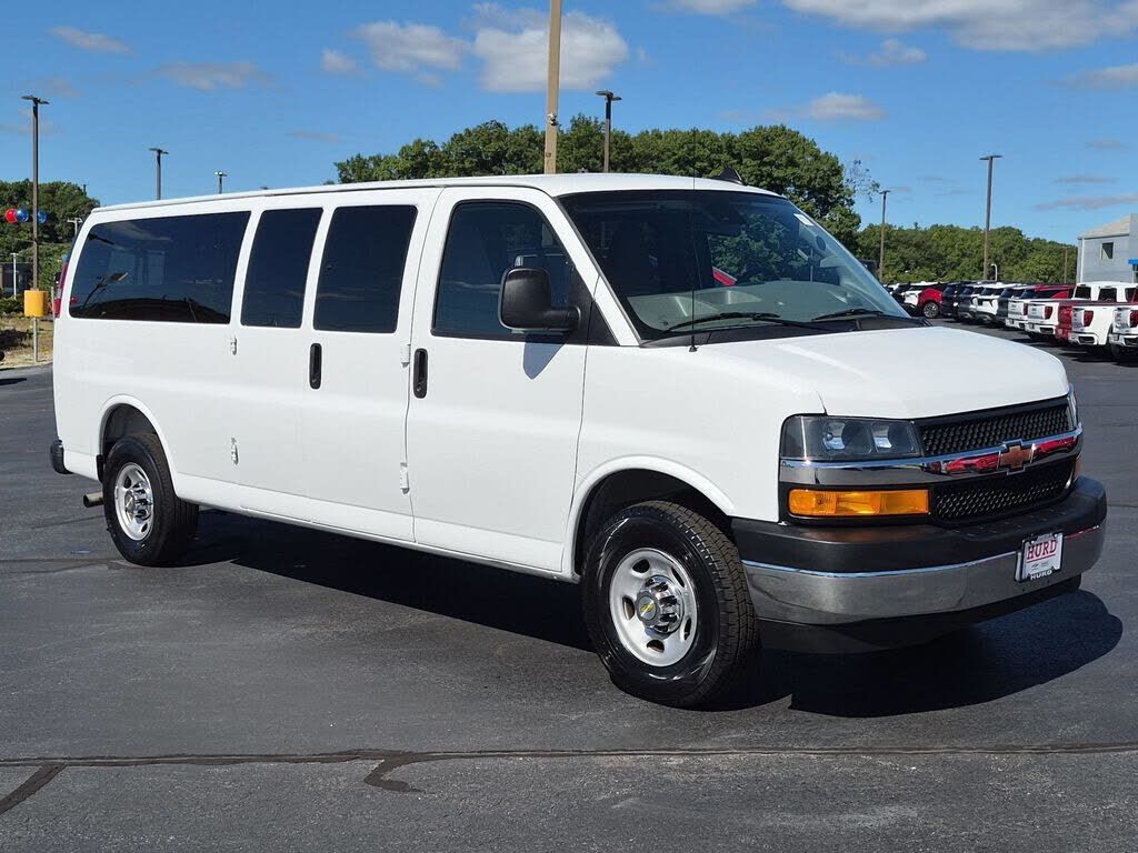 2025 CHEVROLET Express