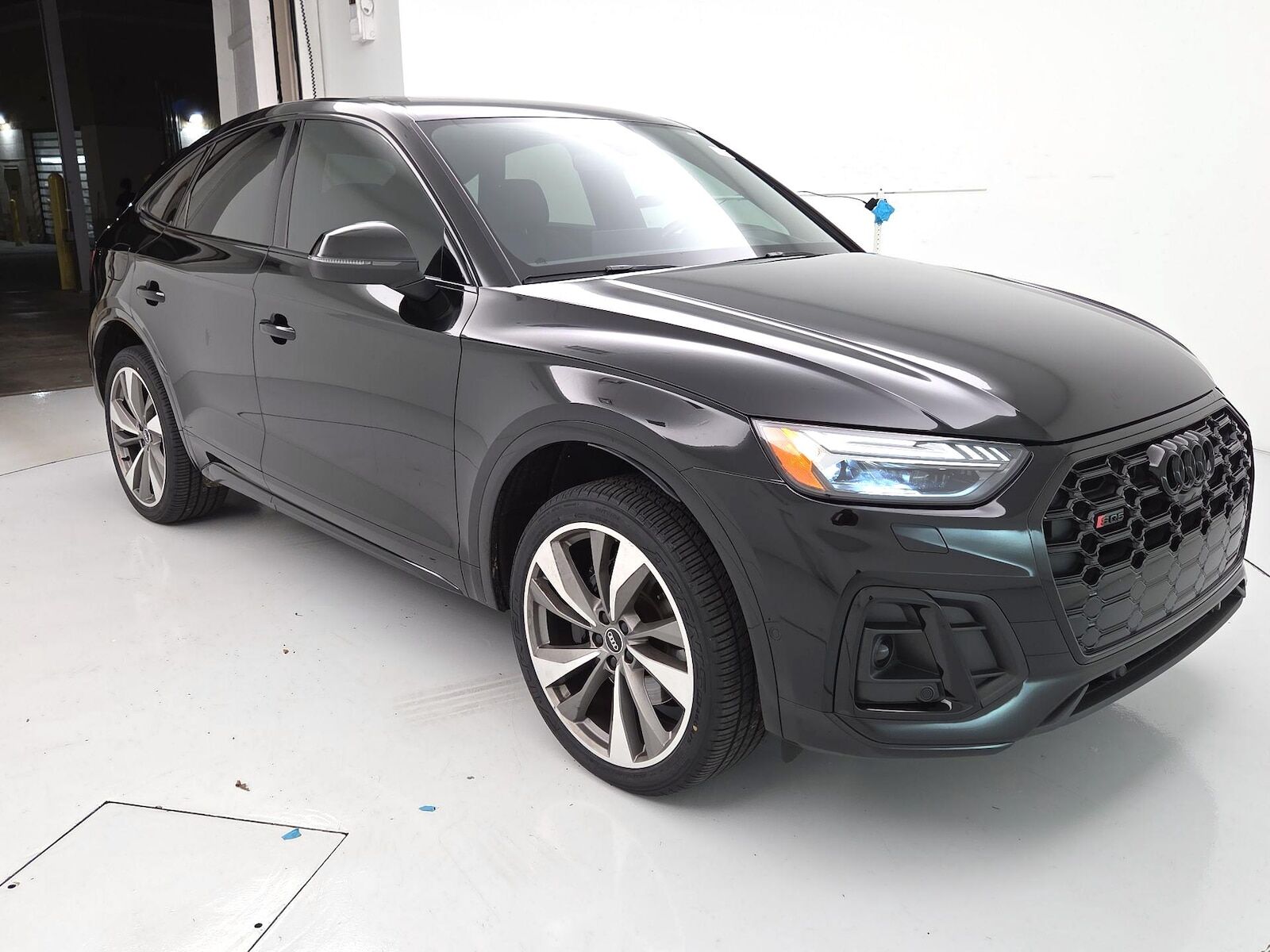 2022 AUDI SQ5