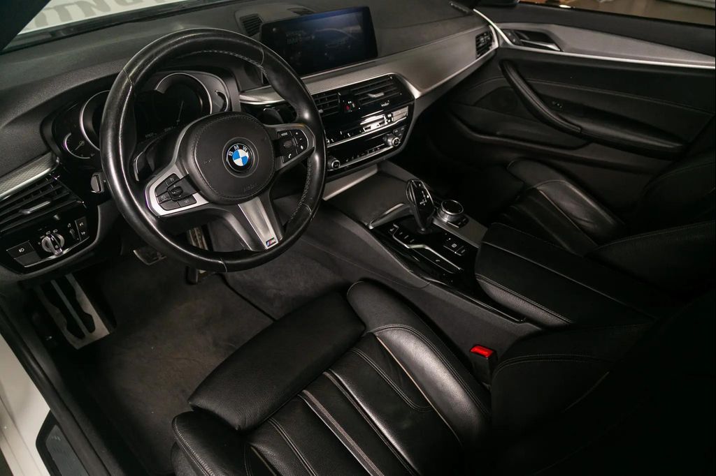 2019 BMW 540i