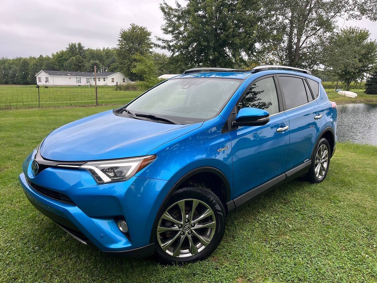 2017 TOYOTA RAV4