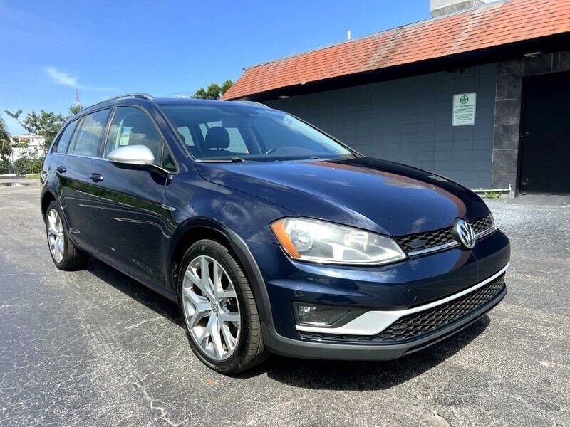 2017 VOLKSWAGEN Golf Alltrack