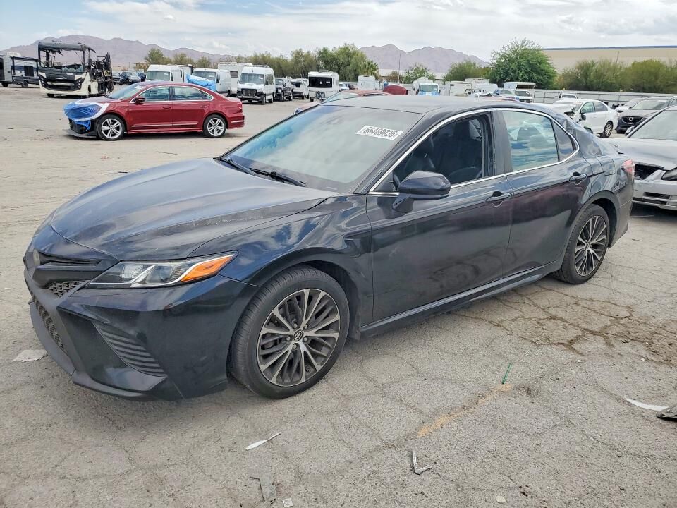 2018 TOYOTA Camry