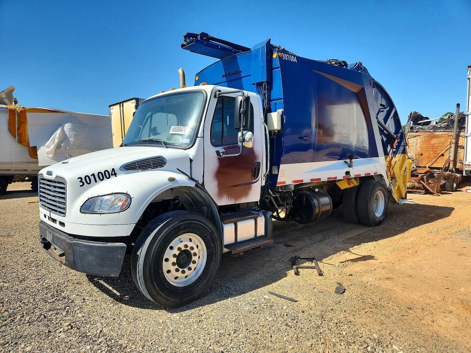 2012 FREIGHTLINER M2