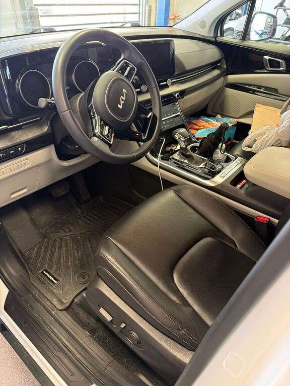 2024 KIA Carnival