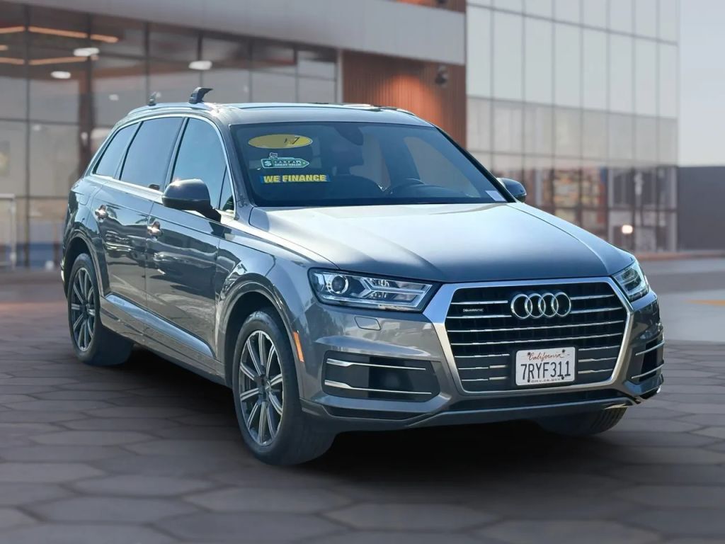 2017 AUDI Q7