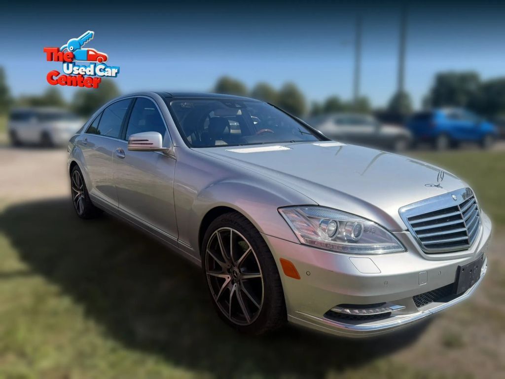 2011 MERCEDES-BENZ S-Class