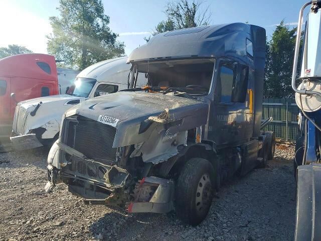 2015 VOLVO TRUCK VNL