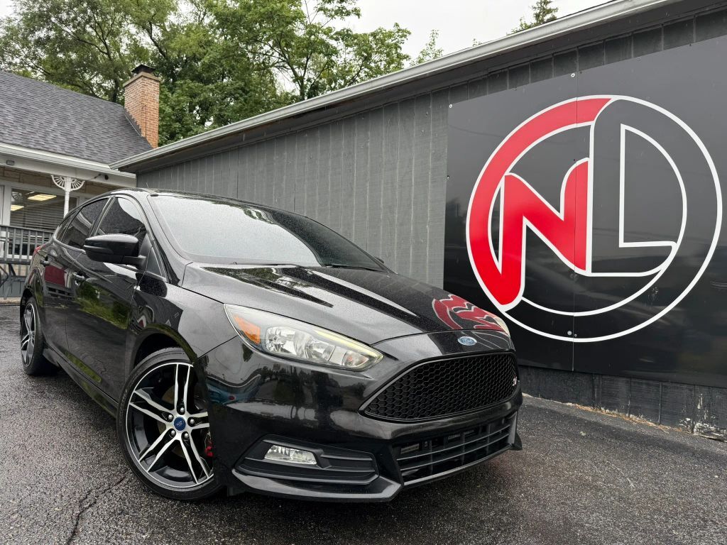 2017 FORD Focus