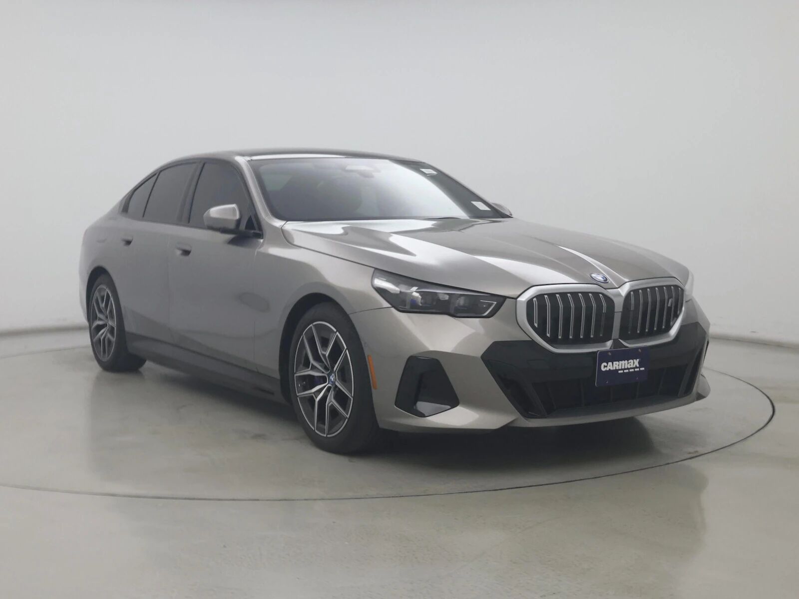 2024 BMW i5