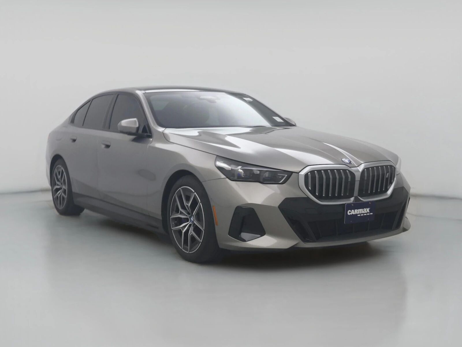 2024 BMW i5