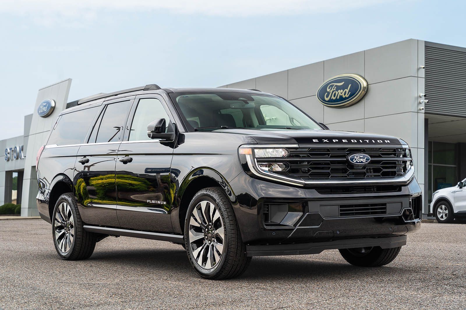 2027 FORD Expedition