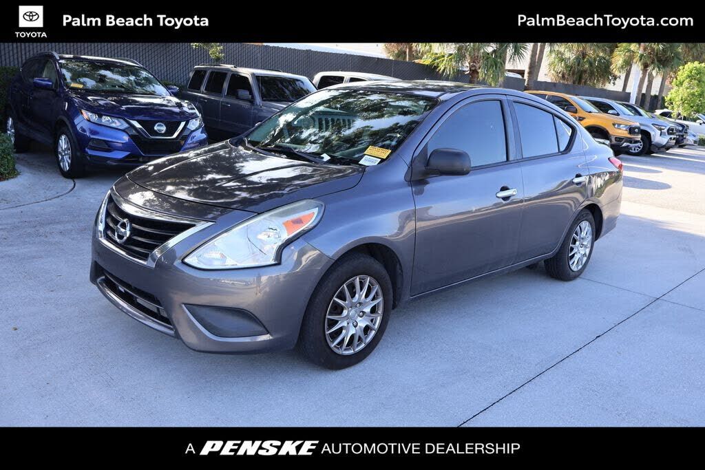 2015 NISSAN Versa