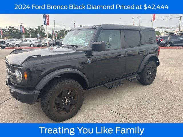2024 FORD Bronco